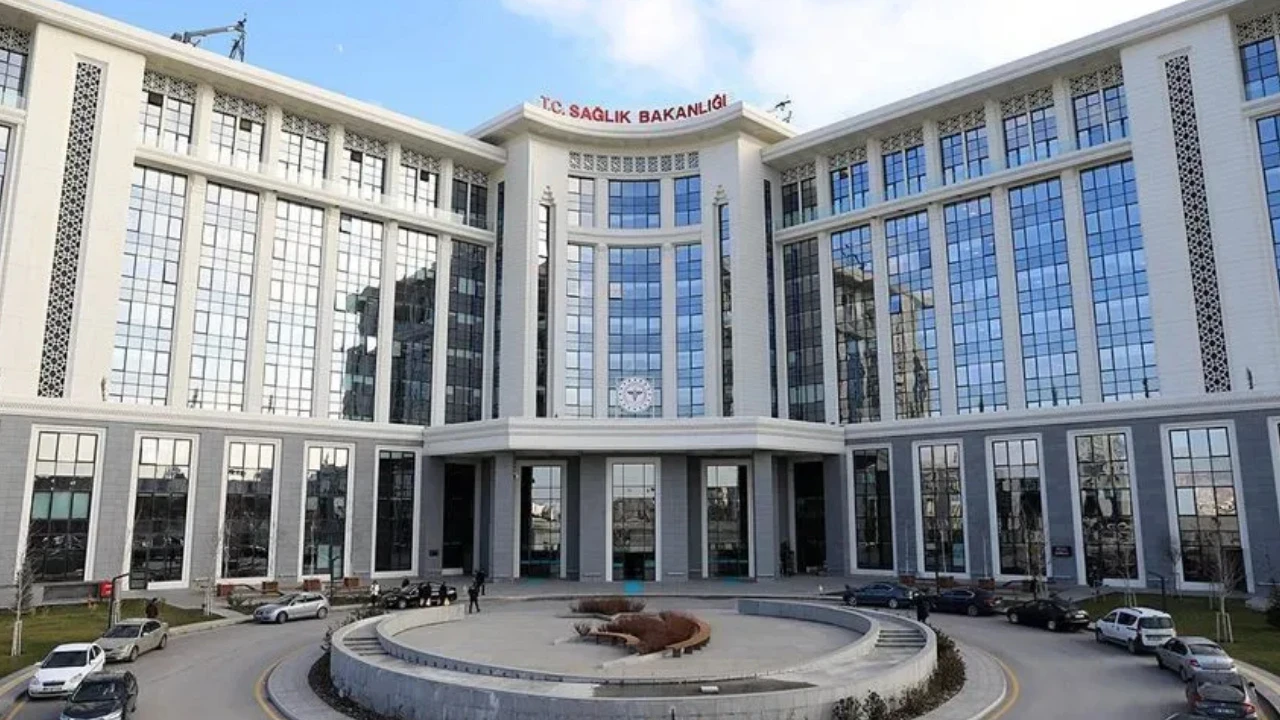 T.C. Sağlık Bakanlığı'nın Ankara'daki hizmet binası